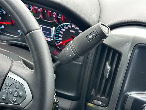 Used 2018 Chevrolet Silverado 1500 LT w/ All Star Edition image 22