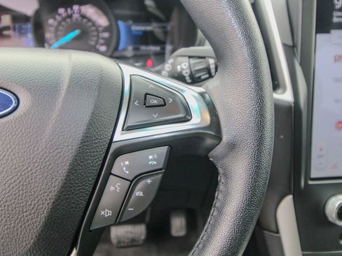 Used 2024 Ford Edge SEL image 20