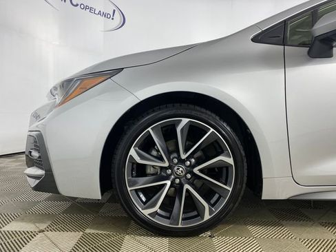 Used 2020 Toyota Corolla XSE image 30