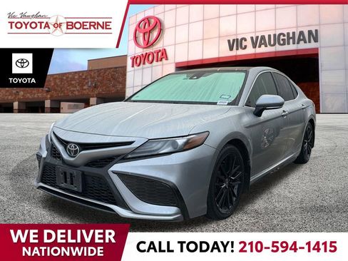 Used 2021 Toyota Camry XSE FWD image 1