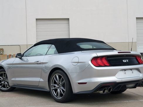 Used 2018 Ford Mustang GT Premium w/ Equipment Group 401A RWD image 4
