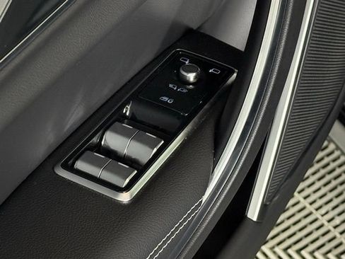 New 2024 Jaguar XF R-Dynamic SE AWD/4WD image 26