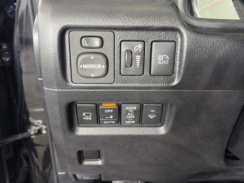 Used 2023 Toyota 4Runner Limited image 30