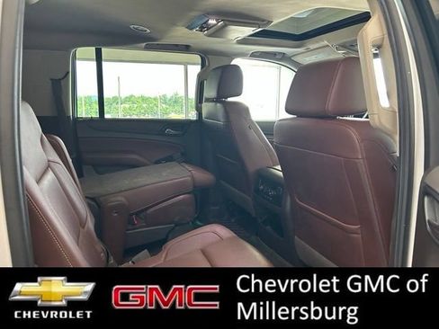 Used 2017 Chevrolet Suburban Premier AWD/4WD image 26