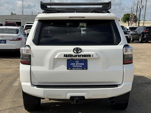 Used 2023 Toyota 4Runner SR5 Premium w/ Moonroof Package AWD/4WD image 8