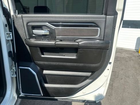 Used 2020 RAM 3500 Laramie AWD/4WD image 14