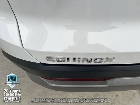 Used 2025 Chevrolet Equinox LT image 32