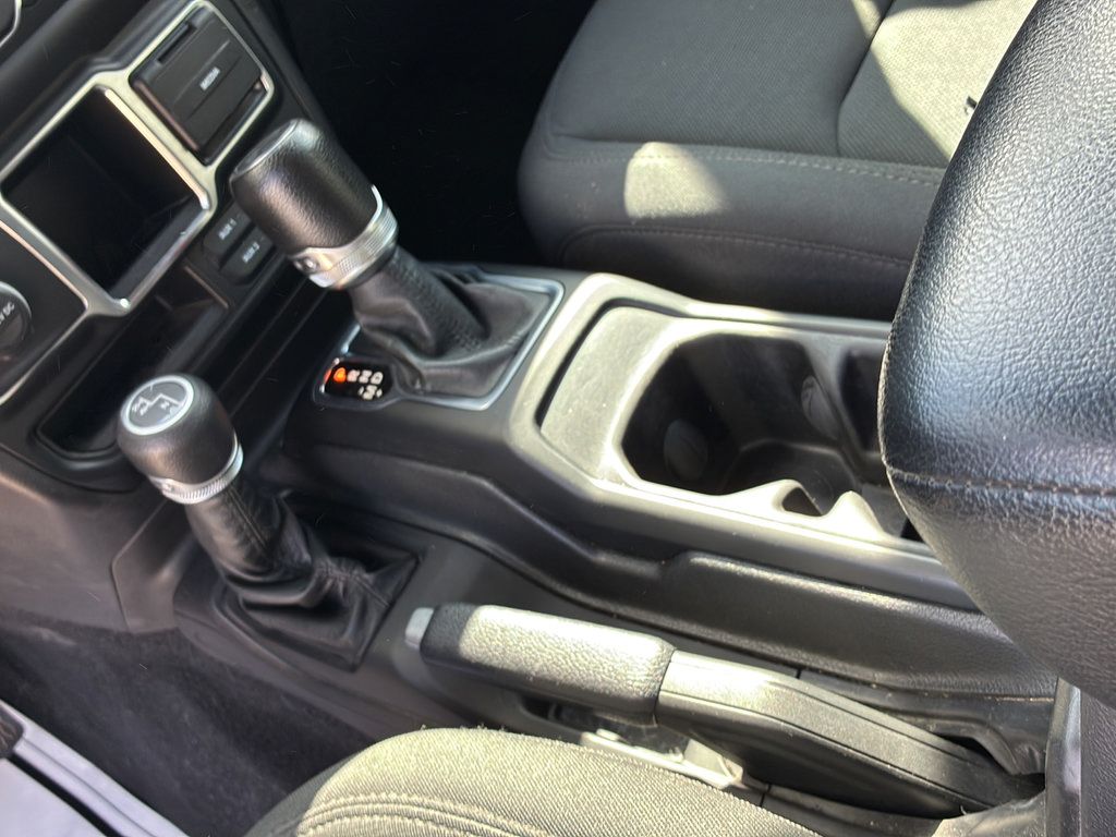 Used 2021 Jeep Wrangler Unlimited Sport AWD/4WD image 33