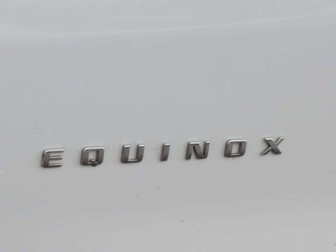 Used 2023 Chevrolet Equinox LS w/ LS Convenience Package image 9