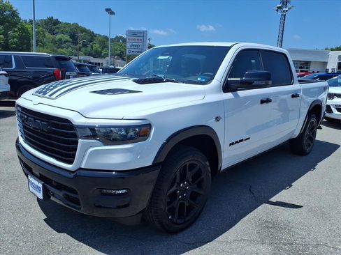 New 2026 RAM 1500 Laramie AWD/4WD image 8