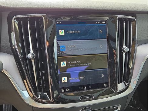 Used 2024 Volvo S60 B5 Core image 28