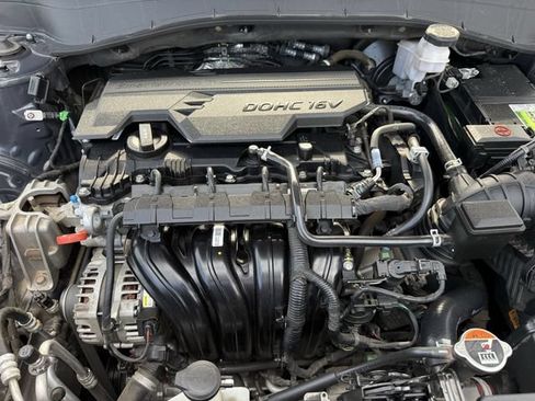 Used 2024 Hyundai Kona SEL FWD image 30