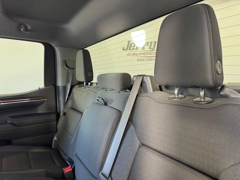 Used 2024 GMC Sierra 1500 Elevation AWD/4WD image 11