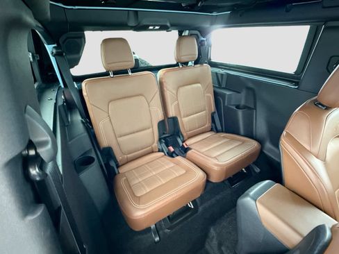 Used 2024 Ford Bronco Heritage Edition AWD/4WD image 21