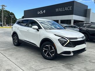 Used 2023 Kia Sportage LX video 1