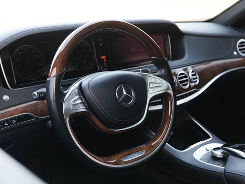 Used 2015 Mercedes-Benz S 550 Sedan image 20