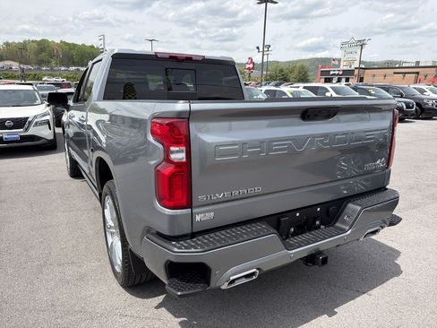 Used 2026 Chevrolet Silverado 1500 High Country AWD/4WD image 9