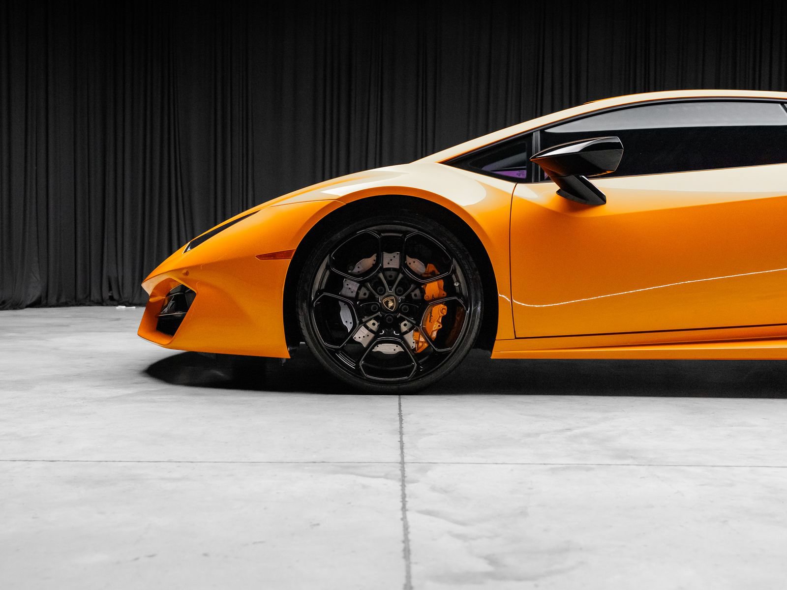 Used 2018 Lamborghini Huracan LP 580-2 RWD image 8