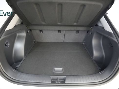 Used 2025 Hyundai Kona SEL FWD image 8