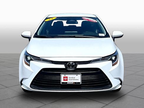 Certified 2023 Toyota Corolla LE FWD image 3