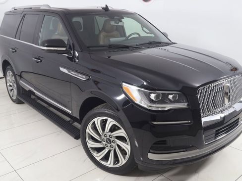 Used 2023 Lincoln Navigator Reserve image 20