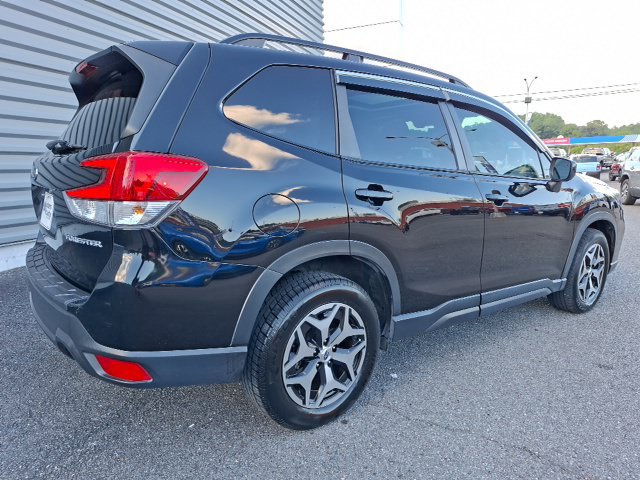 Used 2020 Subaru Forester Premium w/ Popular Package #1 AWD/4WD image 3