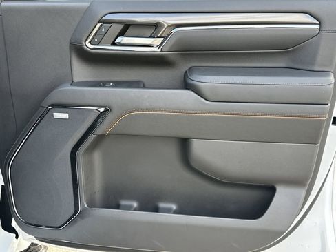 Used 2024 GMC Sierra 2500 AT4 w/ AT4 Premium Plus Package image 15