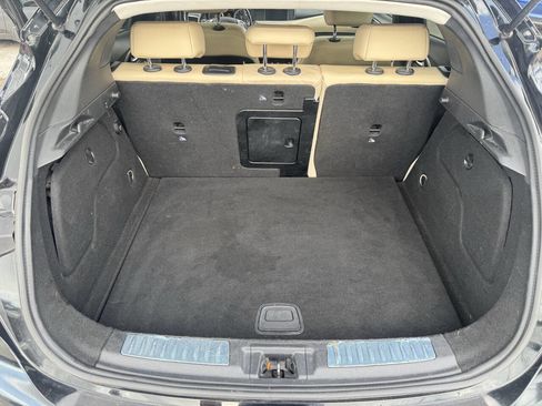 Used 2017 INFINITI QX30 Premium w/ Navigation Package image 10