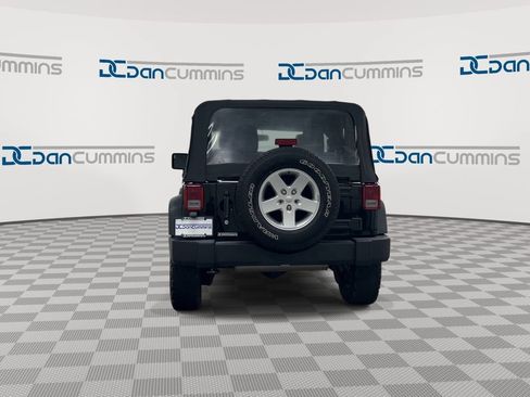 Used 2016 Jeep Wrangler Sport w/ Quick Order Package 24S AWD/4WD image 7