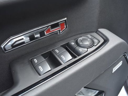 Used 2025 GMC Sierra 1500 AT4 w/ AT4 Premium Package image 17