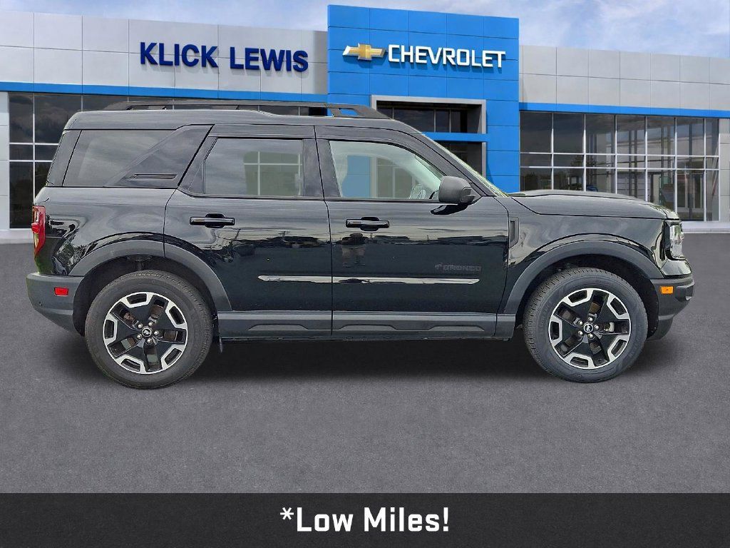 Used 2023 Ford Bronco Sport Outer Banks AWD/4WD image 9