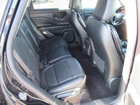 Used 2022 Lincoln Corsair Grand Touring w/ Towing Package AWD/4WD image 31