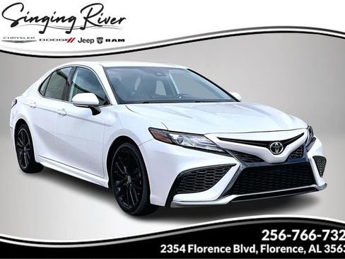 Used 2021 Toyota Camry XSE image 1