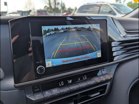 Used 2025 Toyota Camry SE FWD image 14