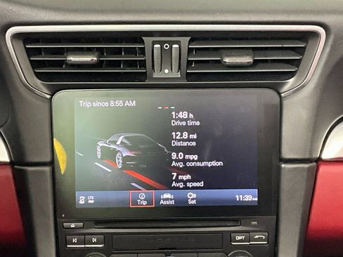 Used 2019 Porsche 911 Targa 4 AWD/4WD image 12
