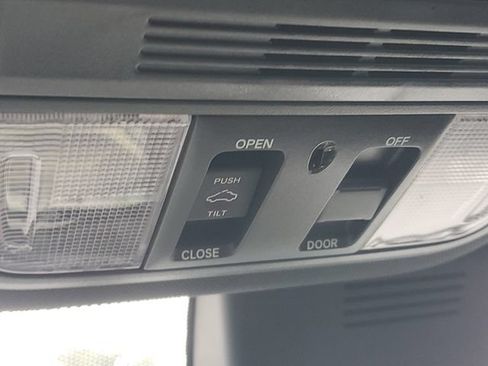 Used 2021 Honda Accord Sport image 29