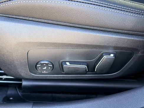 New 2026 BMW 330i Sedan w/ M Sport Package image 18