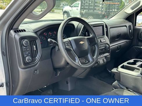 Used 2025 Chevrolet Silverado 1500 Custom AWD/4WD image 2