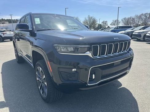 Used 2022 Jeep Grand Cherokee L Overland w/ Luxury Tech Group IV AWD/4WD image 7