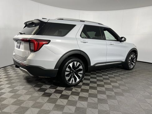 Used 2025 Ford Explorer Platinum w/ LUX Leather Package image 8