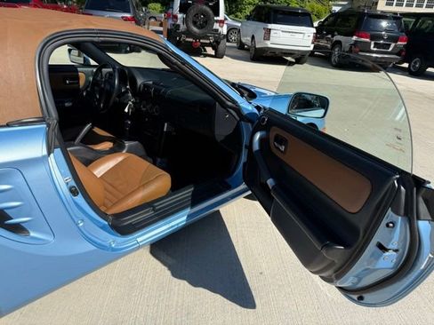 Used 2003 Toyota MR2 RWD image 74