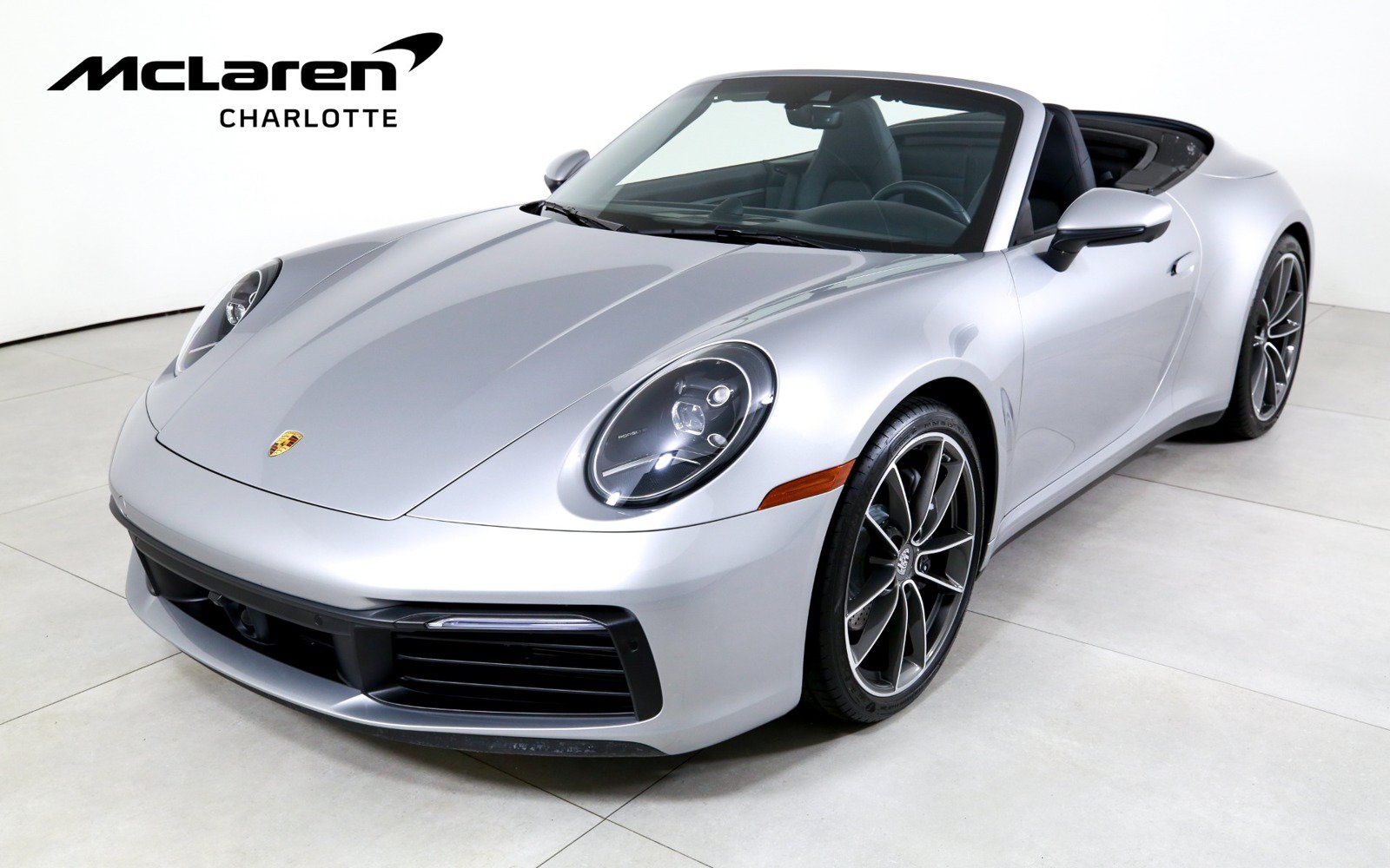 Used 2023 Porsche 911 Carrera RWD image 1