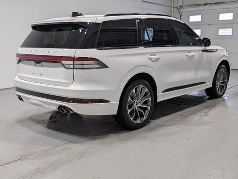 Certified 2025 Lincoln Aviator AWD w/ Jet Appearance Package image 8