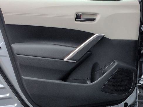 New 2026 Toyota Corolla Cross L image 12