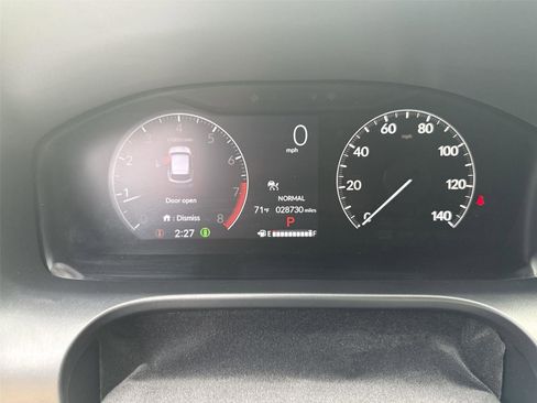 Used 2023 Honda HR-V LX image 10