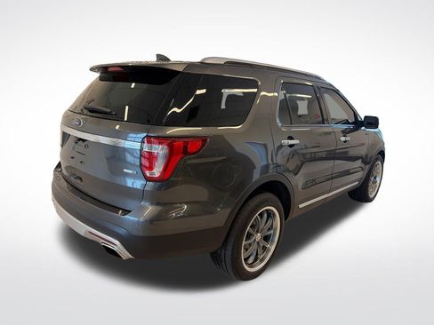 Certified 2017 Ford Explorer Platinum AWD/4WD image 3