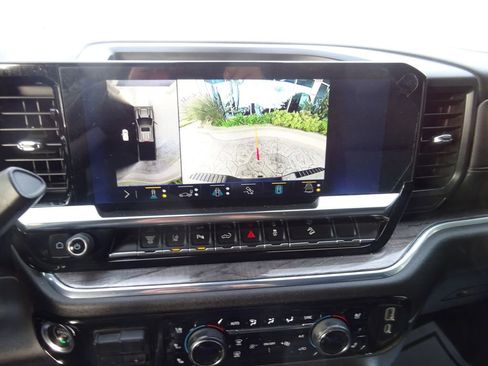 Certified 2024 Chevrolet Silverado 2500 LTZ w/ LTZ Plus Package image 32