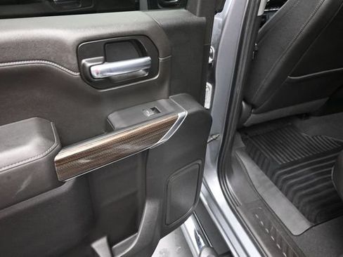 Used 2021 Chevrolet Silverado 1500 RST w/ Convenience Package II AWD/4WD image 17