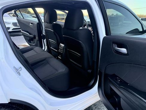 Used 2017 Dodge Charger SXT w/ Blacktop Package image 16