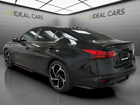 Used 2020 Nissan Altima 2.5 SR FWD image 7